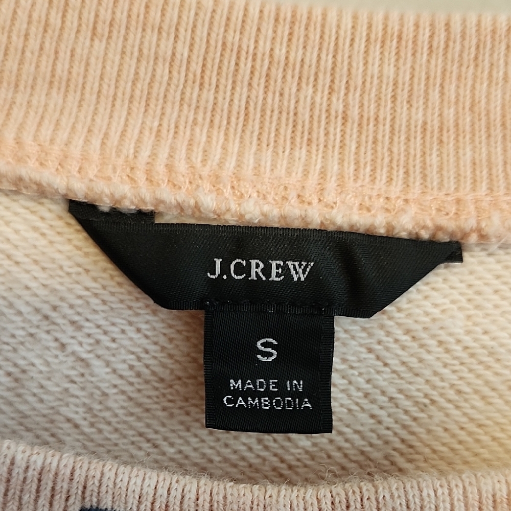 J. Crew Portsmouth NH Crew Neck Creamy Baby Pink Casual Comfy Graphic Sweatshirt - Picture 2 of 9